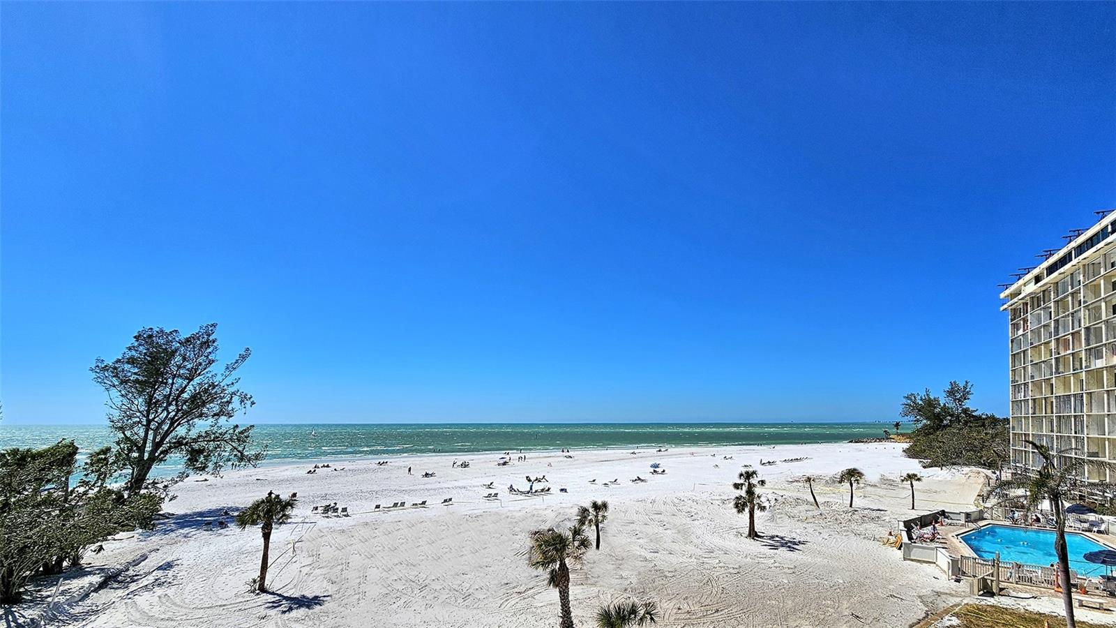 20 WHISPERING SANDS DR #406