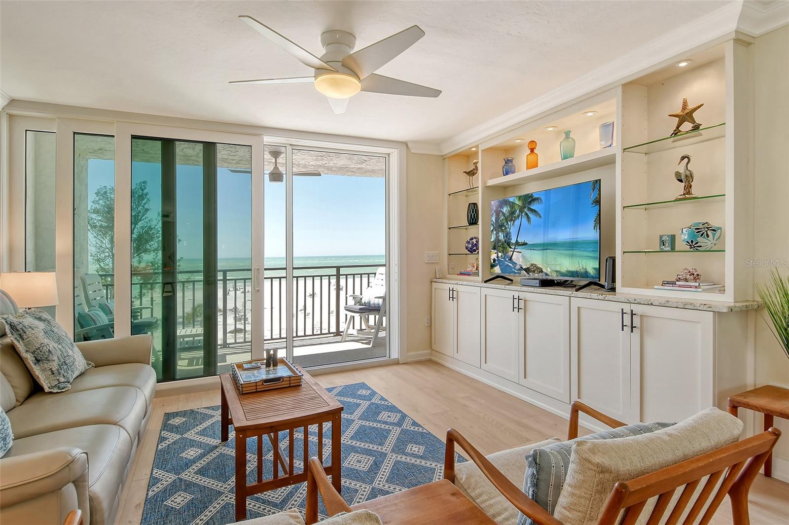 20 WHISPERING SANDS DR #406