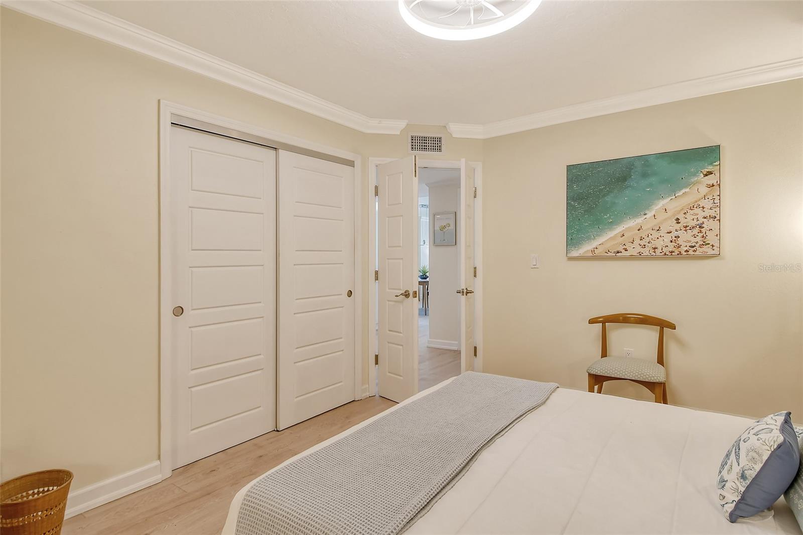 20 WHISPERING SANDS DR #406