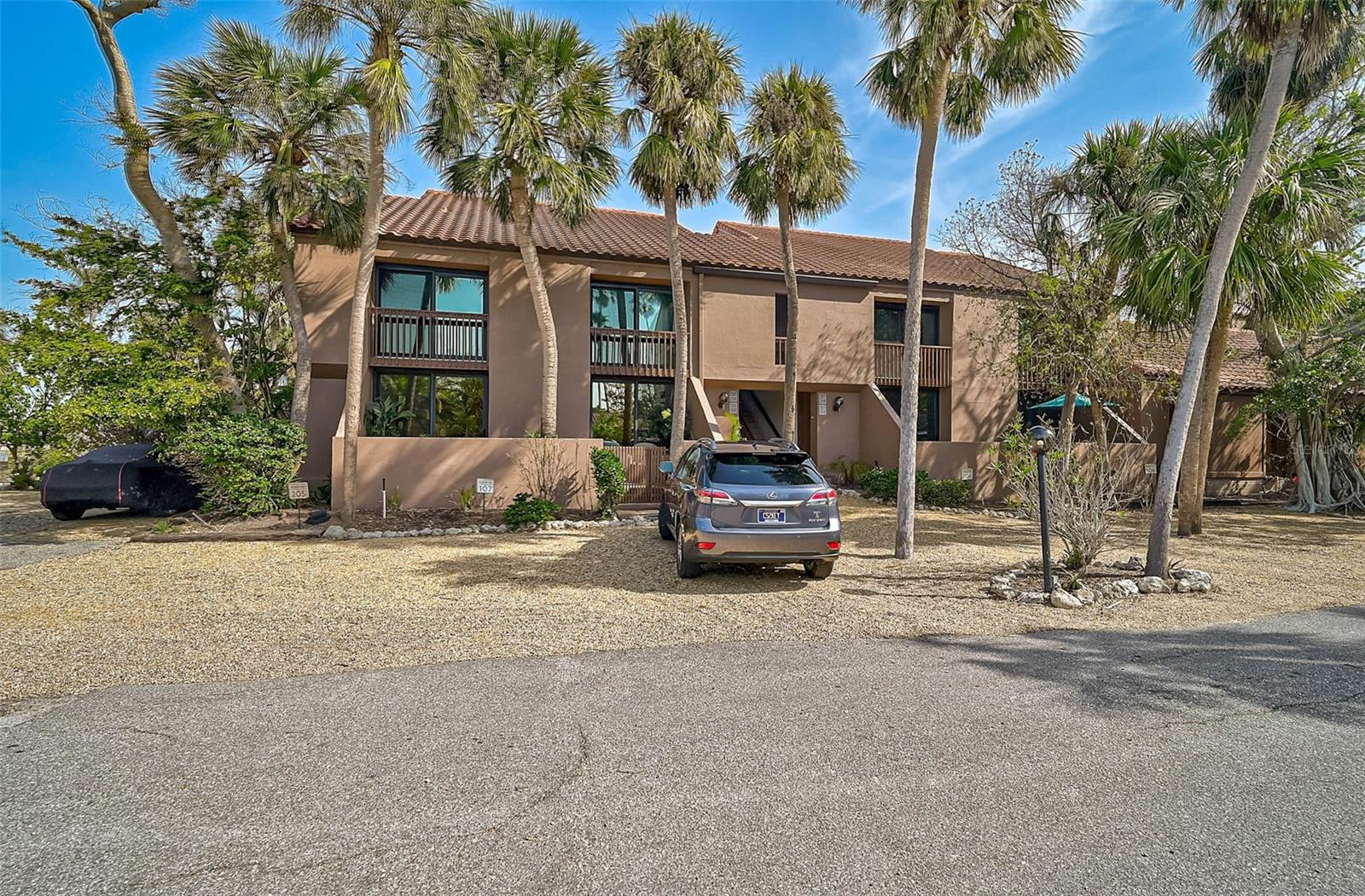 105 PASS KEY RD #105