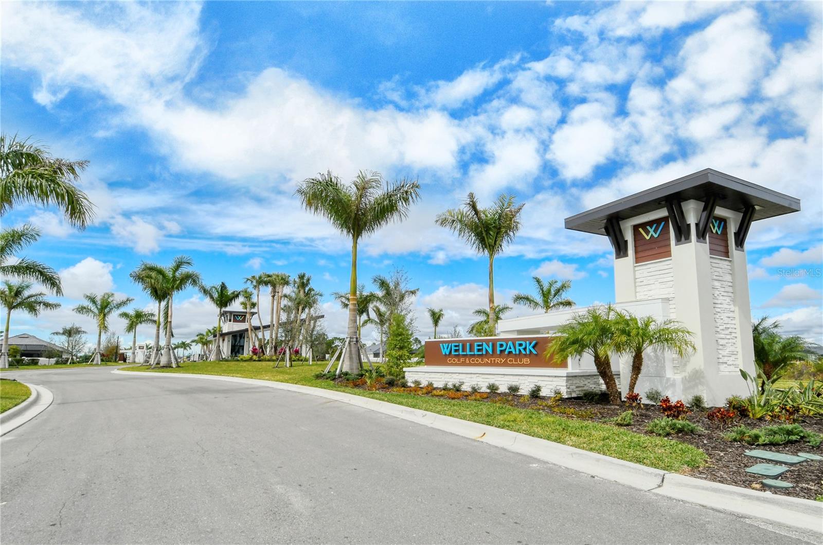 568 SHERIDAN DR