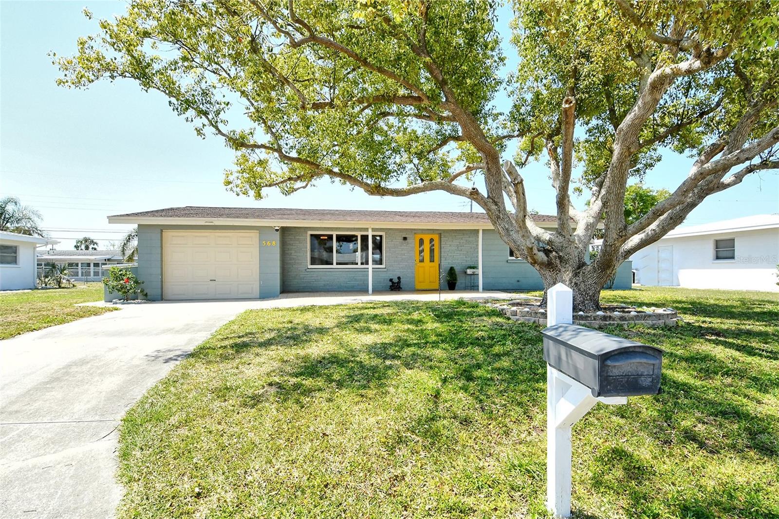 568 SHERIDAN DR