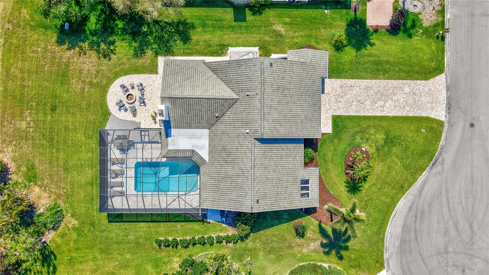 3725 SPYGLASS HILL RD