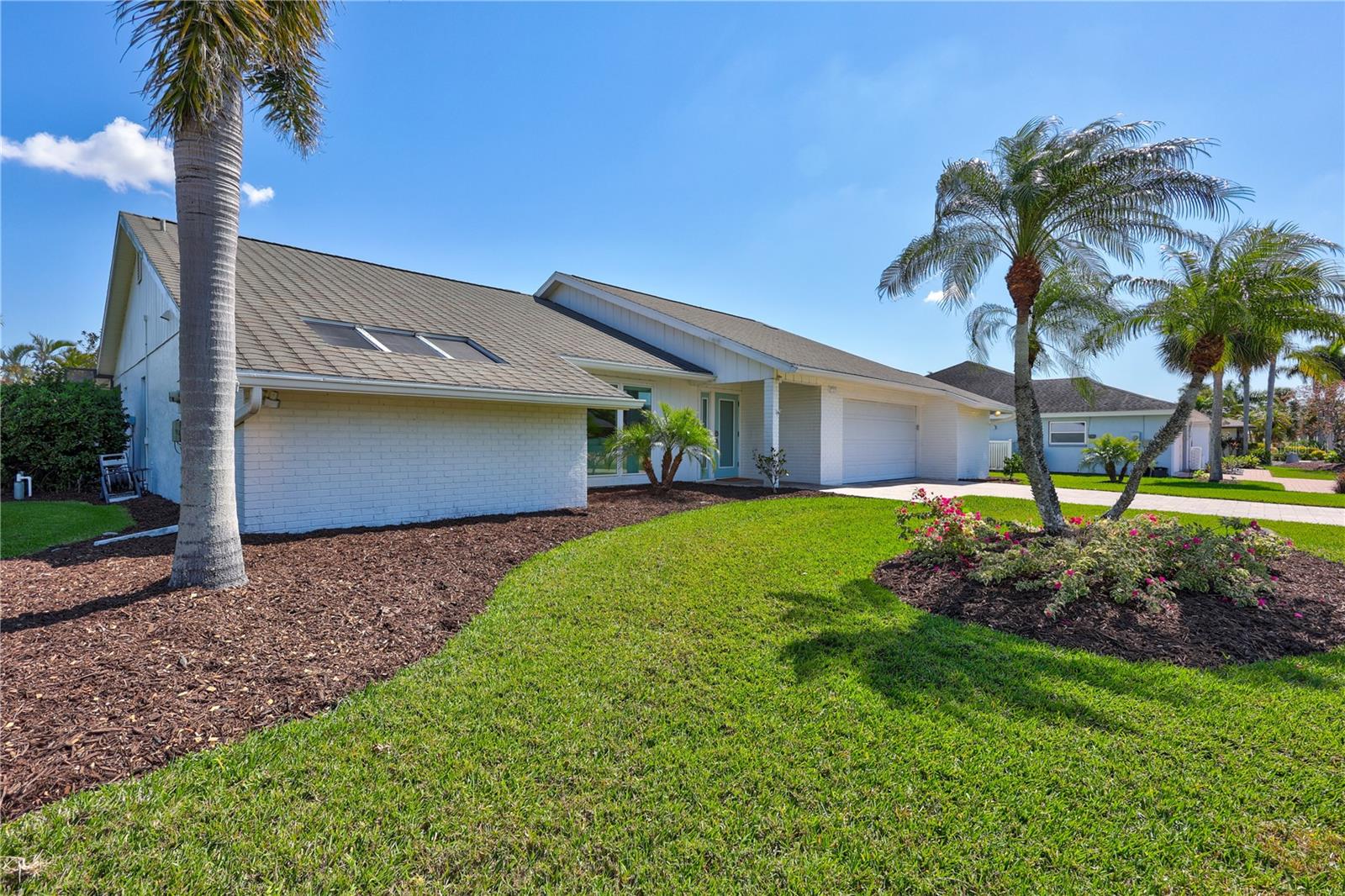 3725 SPYGLASS HILL RD