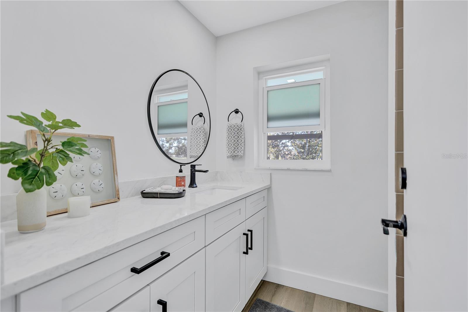 3725 SPYGLASS HILL RD