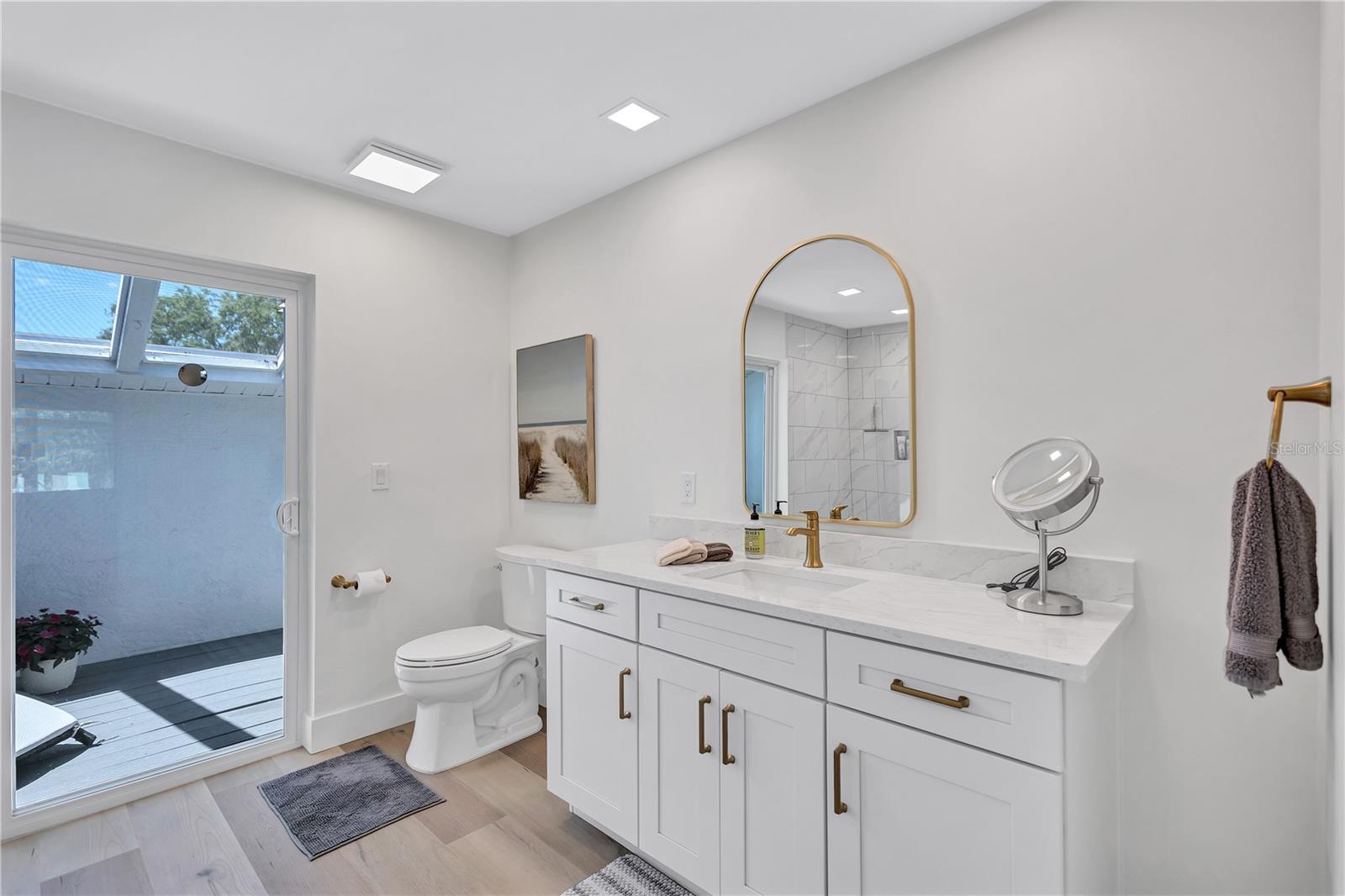 3725 SPYGLASS HILL RD