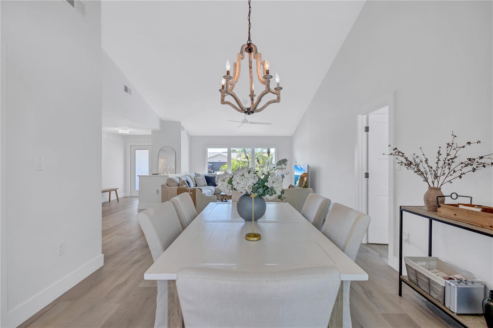 3725 SPYGLASS HILL RD