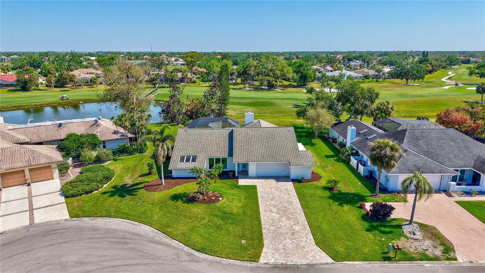 3725 SPYGLASS HILL RD