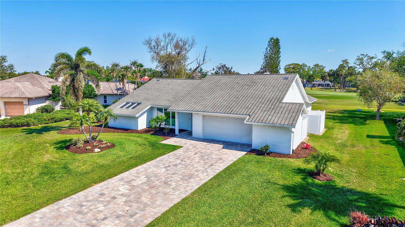 3725 SPYGLASS HILL RD