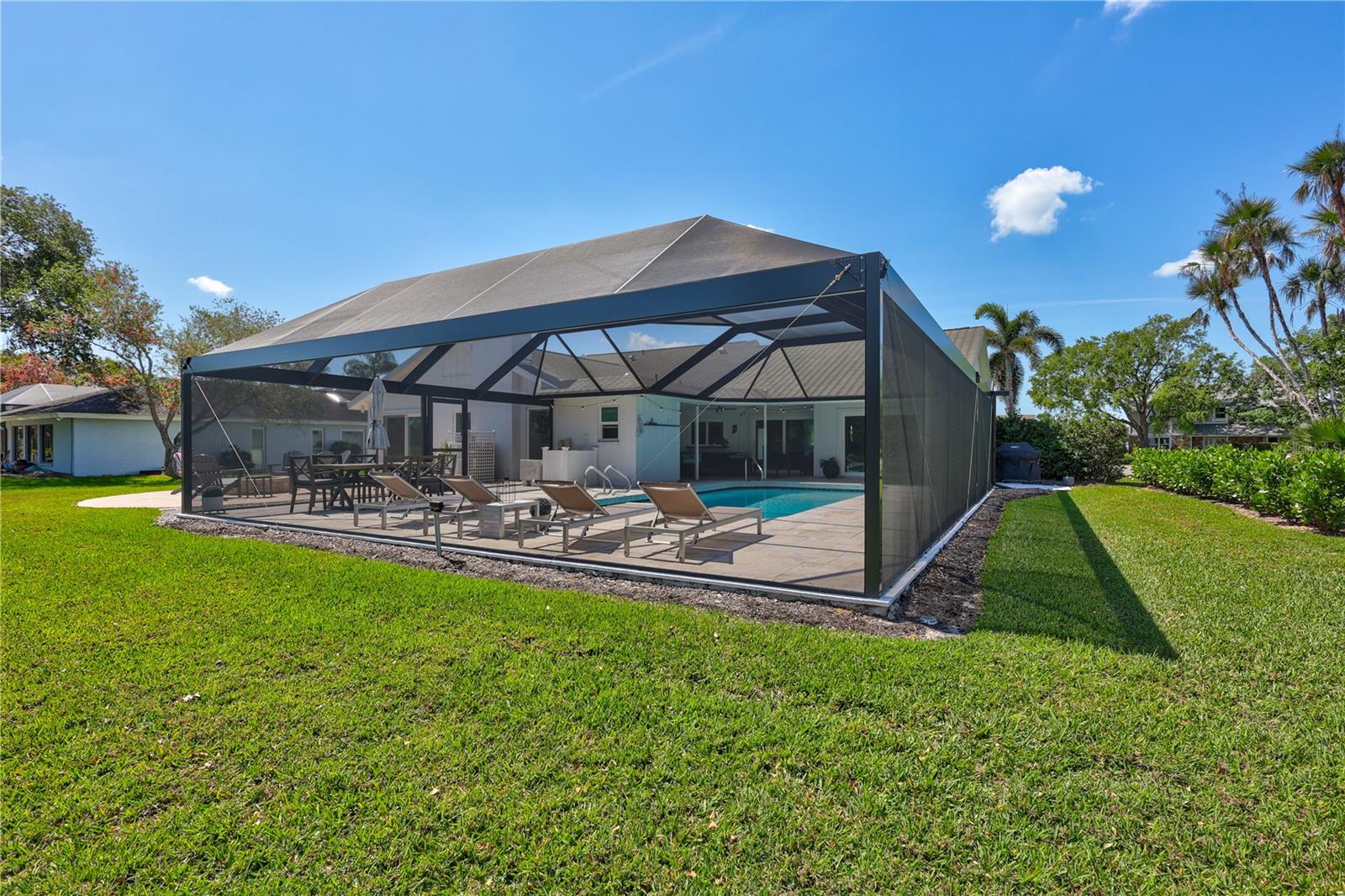 3725 SPYGLASS HILL RD