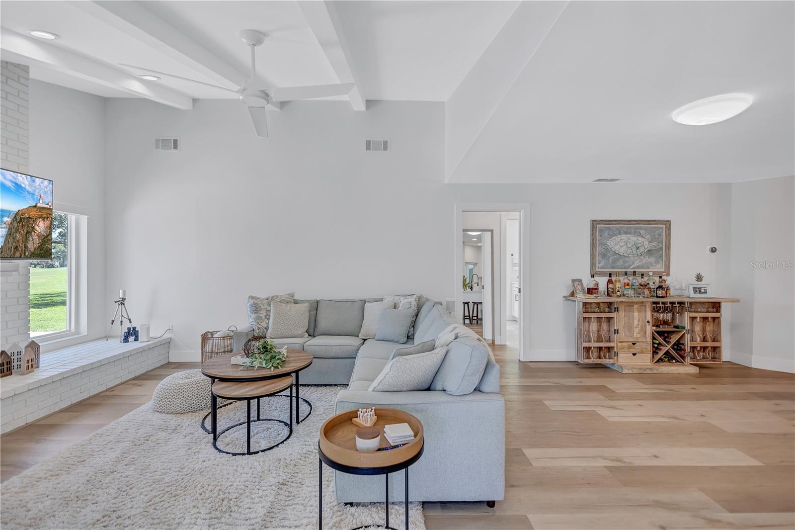 3725 SPYGLASS HILL RD