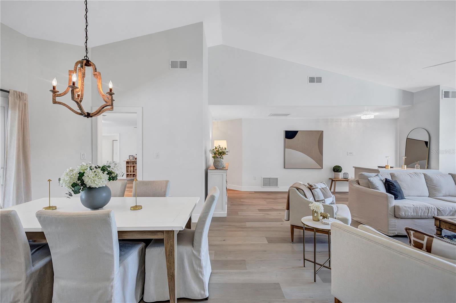 3725 SPYGLASS HILL RD