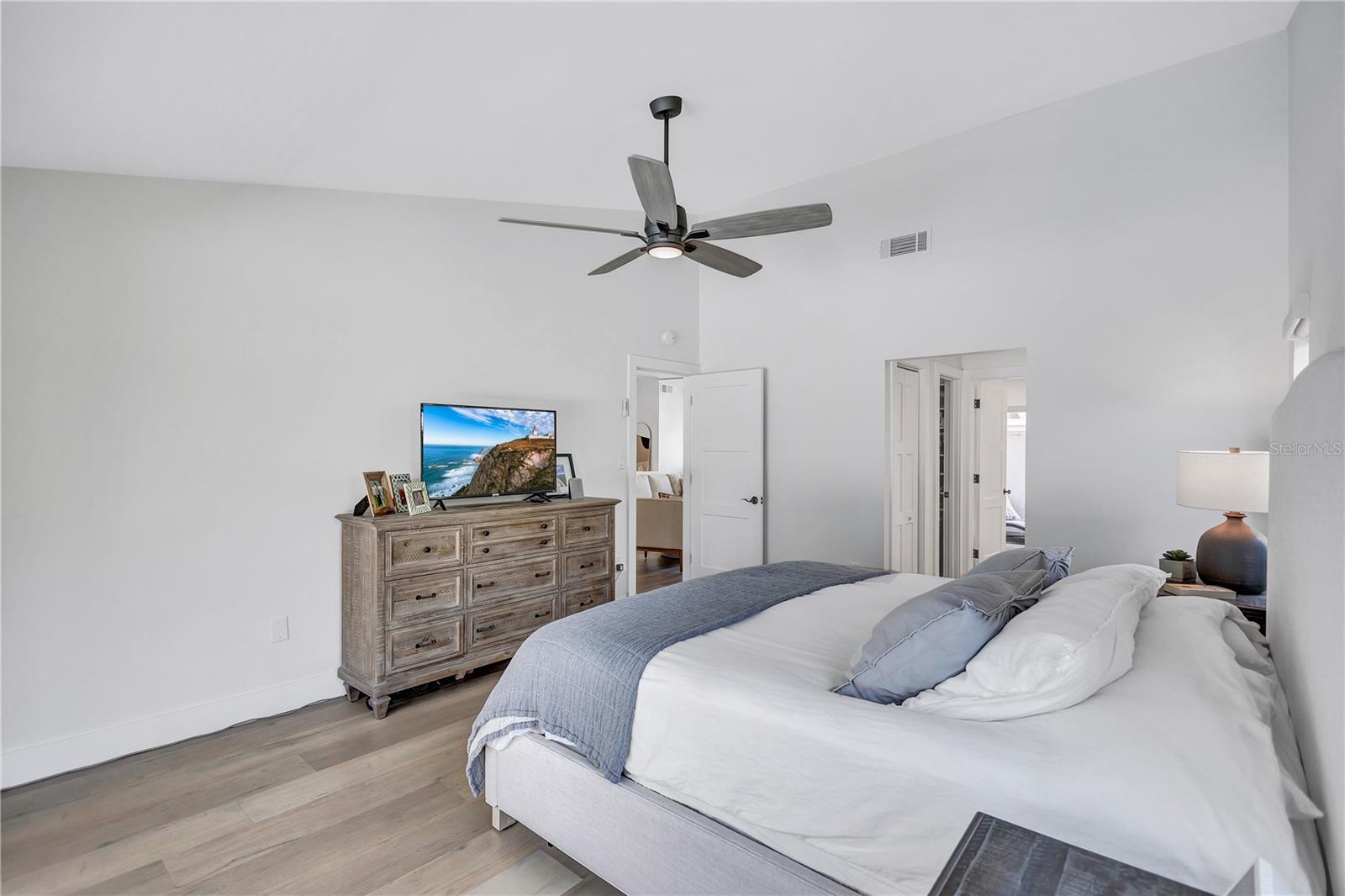 3725 SPYGLASS HILL RD