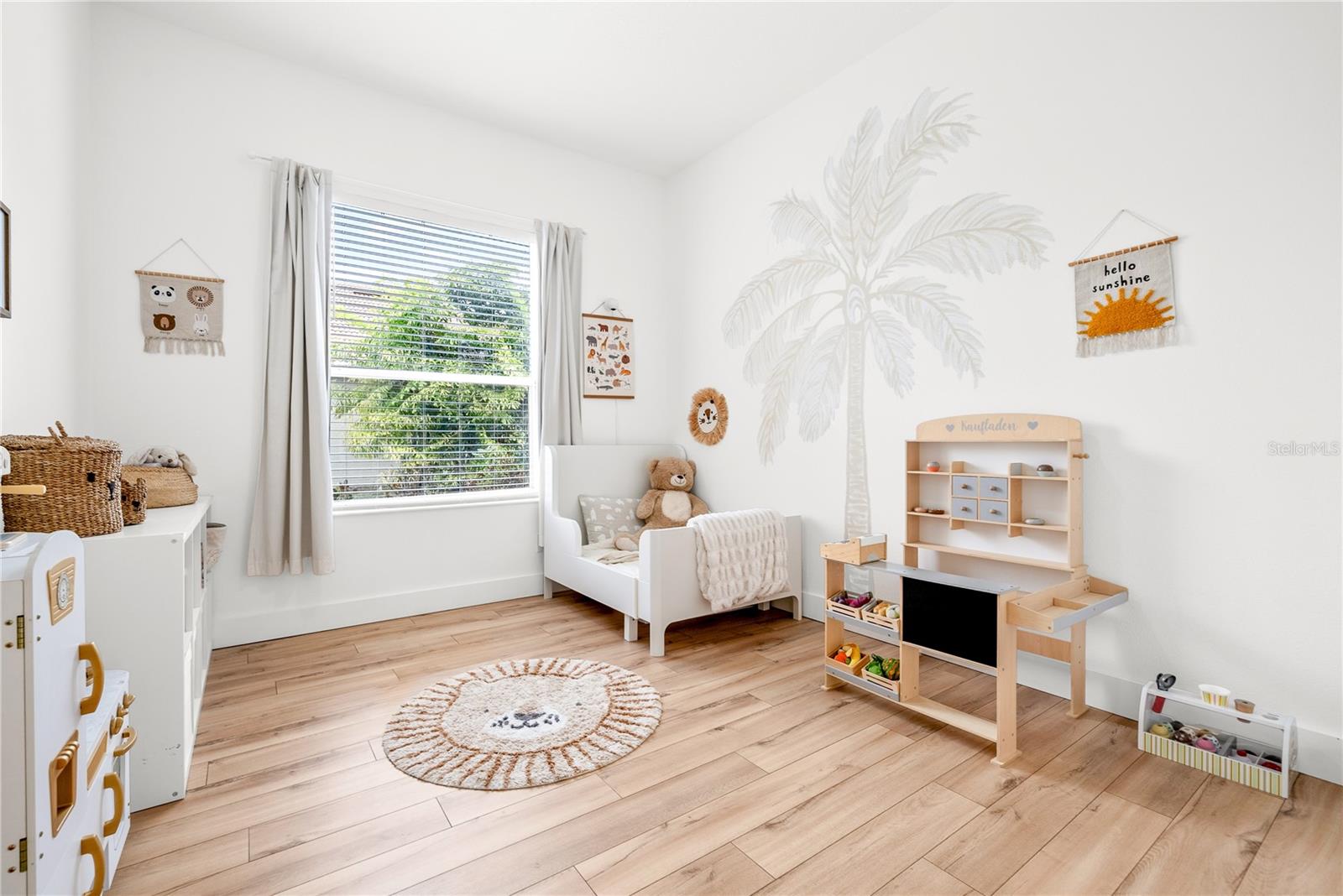 1189 FRASER PINE BLVD