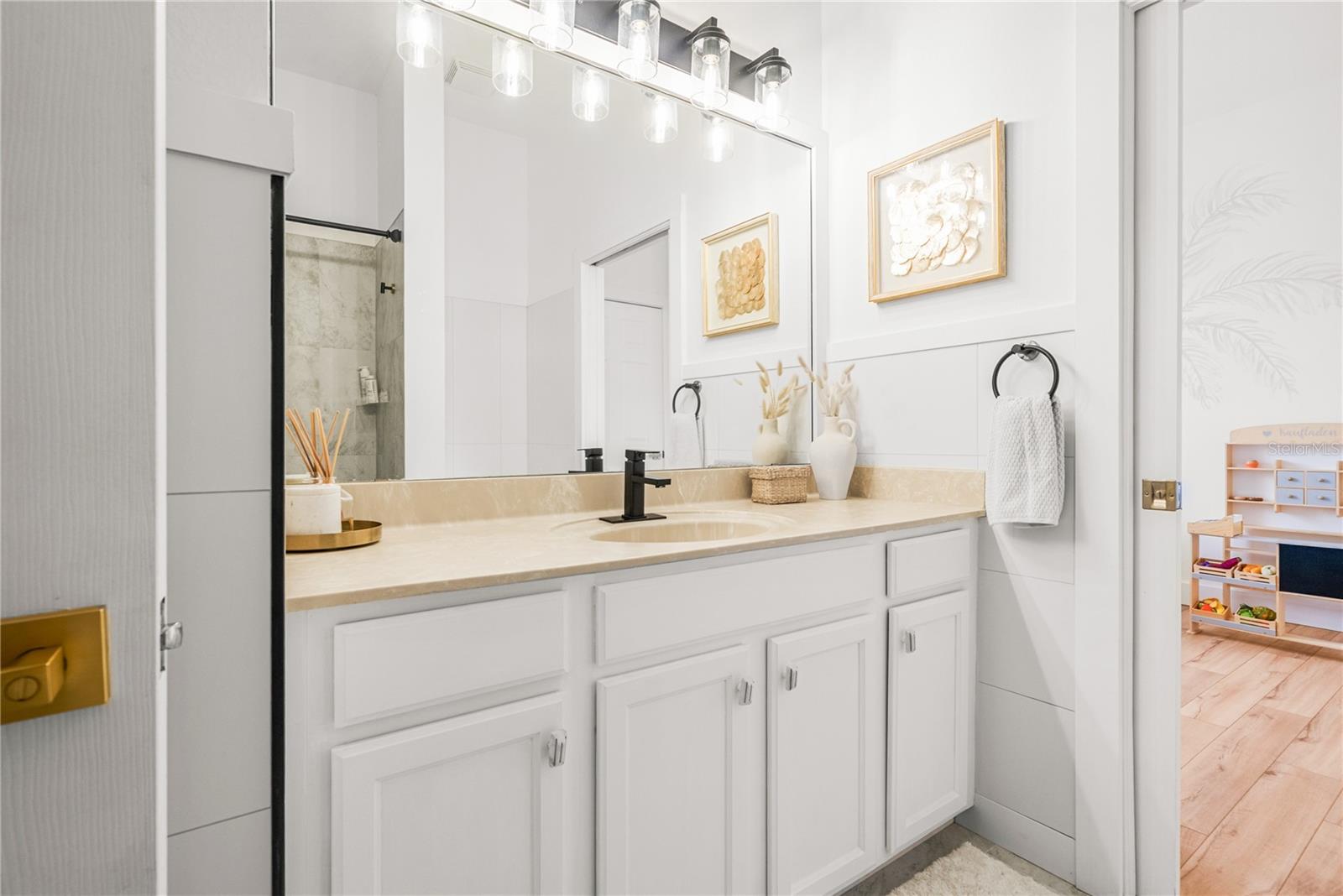 1189 FRASER PINE BLVD