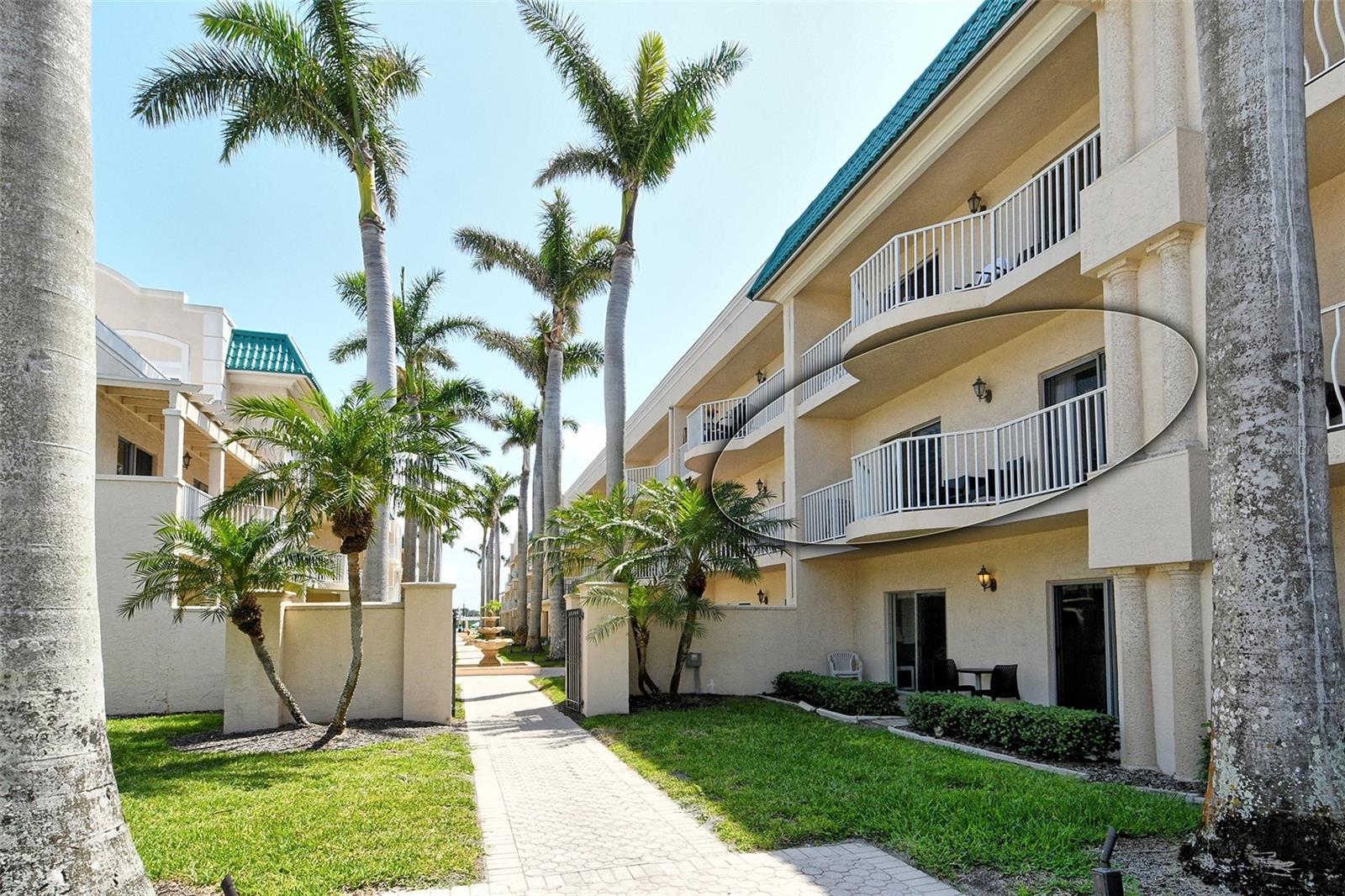 5963 MIDNIGHT PASS RD #355