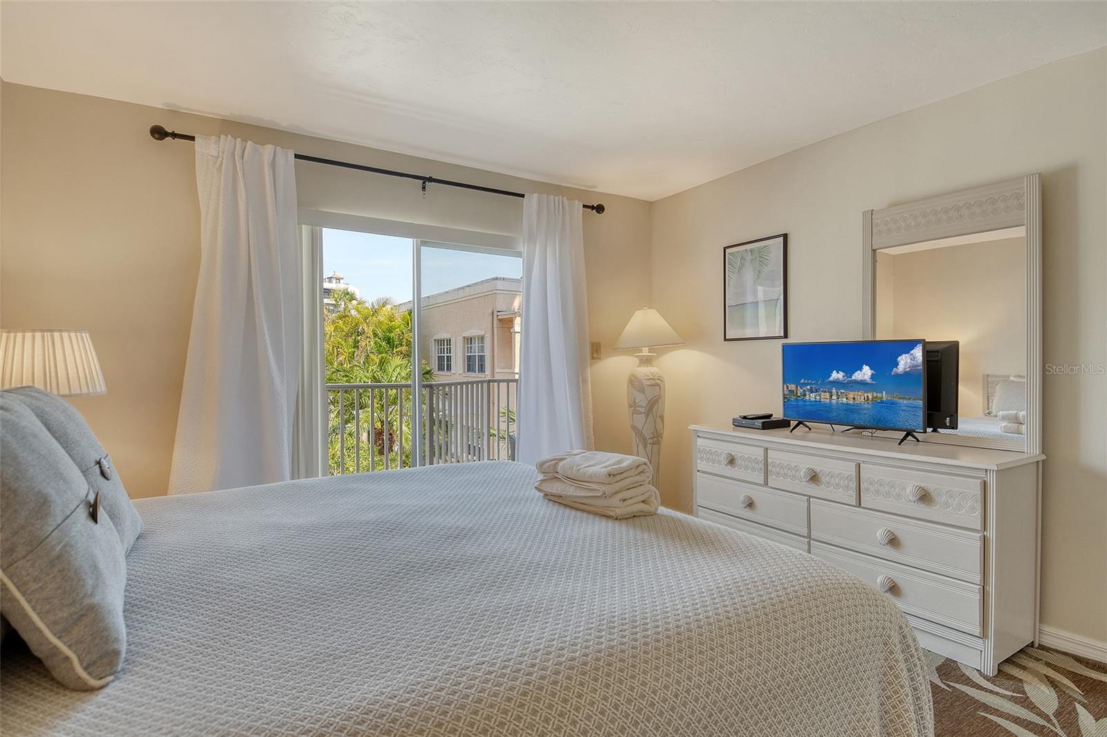 5963 MIDNIGHT PASS RD #355