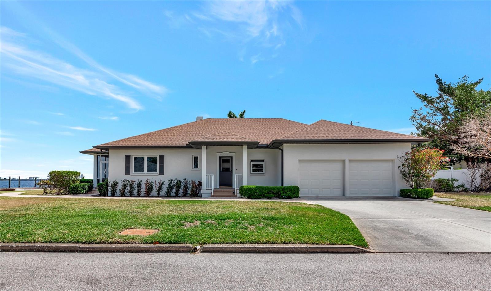 2305 RIVERVIEW BLVD