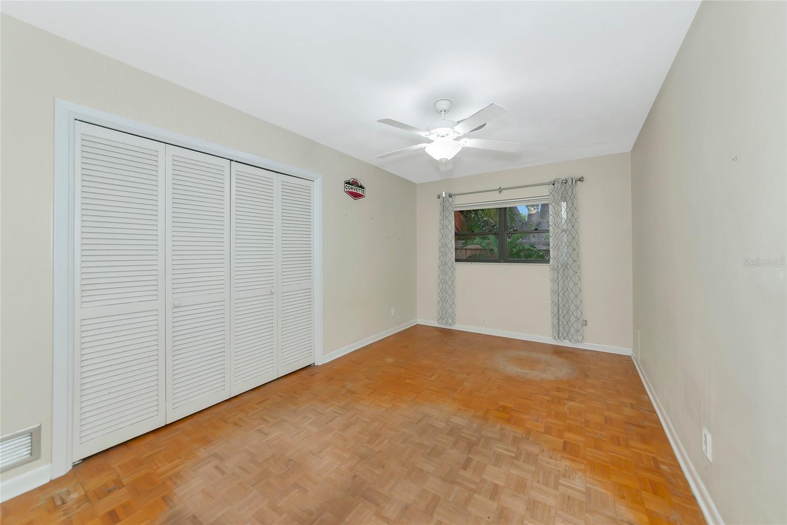 320 25TH ST W