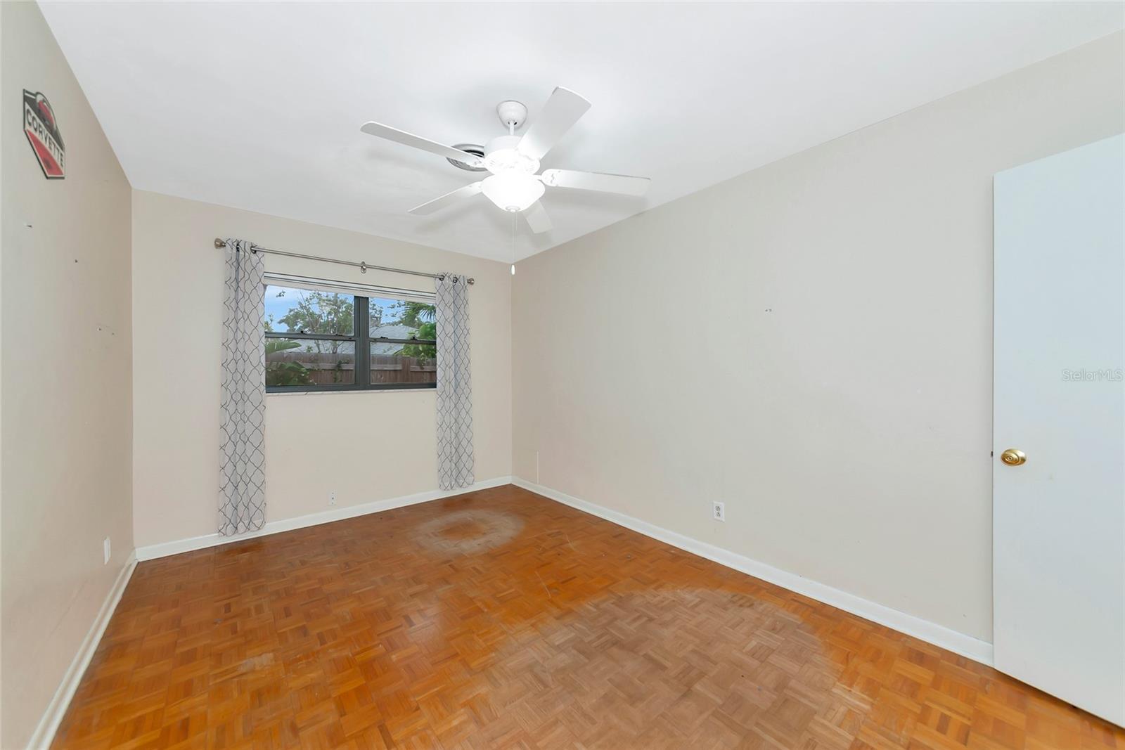 320 25TH ST W