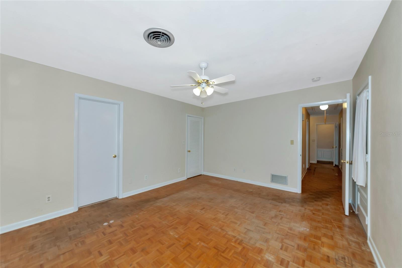 320 25TH ST W