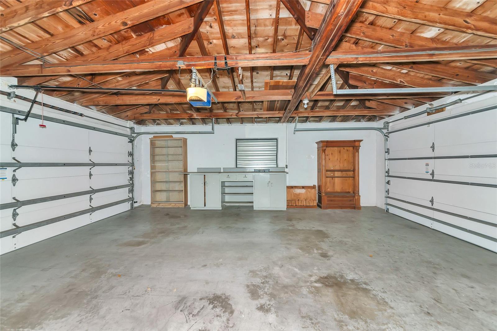 320 25TH ST W