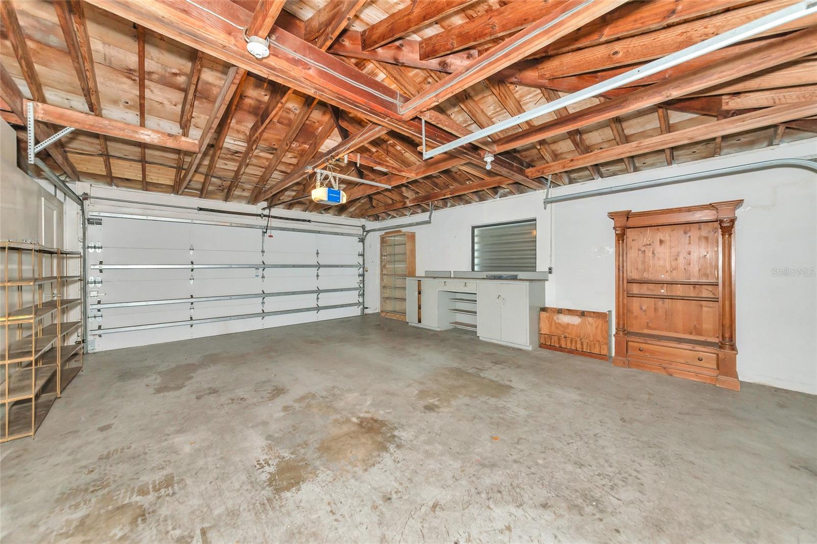 320 25TH ST W