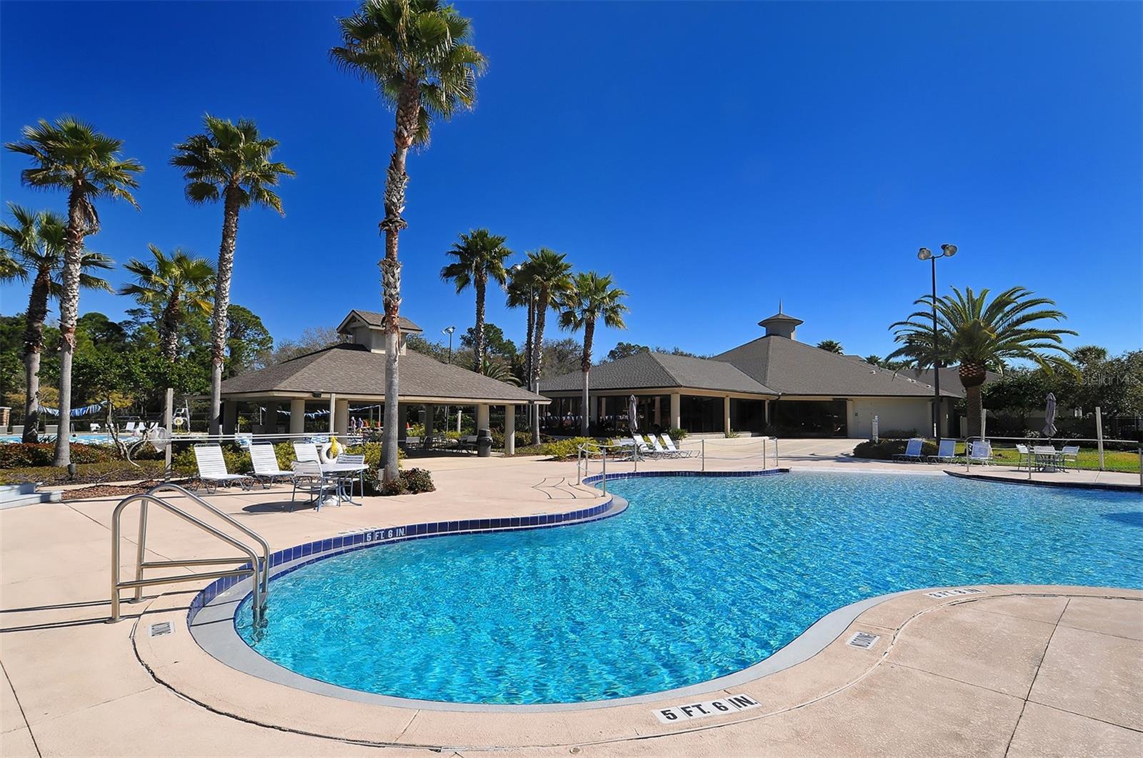 6642 OAKLAND HILLS DR