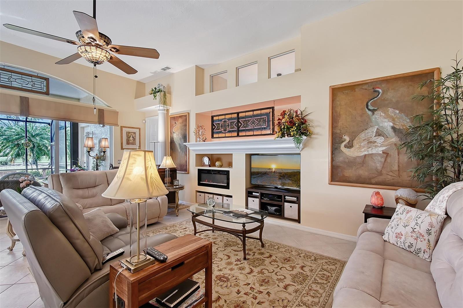 6642 OAKLAND HILLS DR