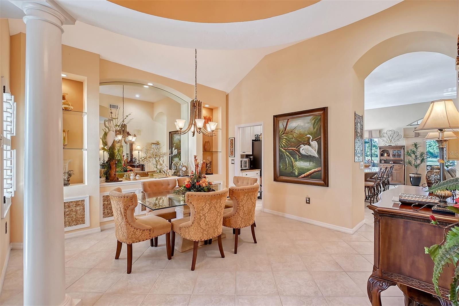 6642 OAKLAND HILLS DR