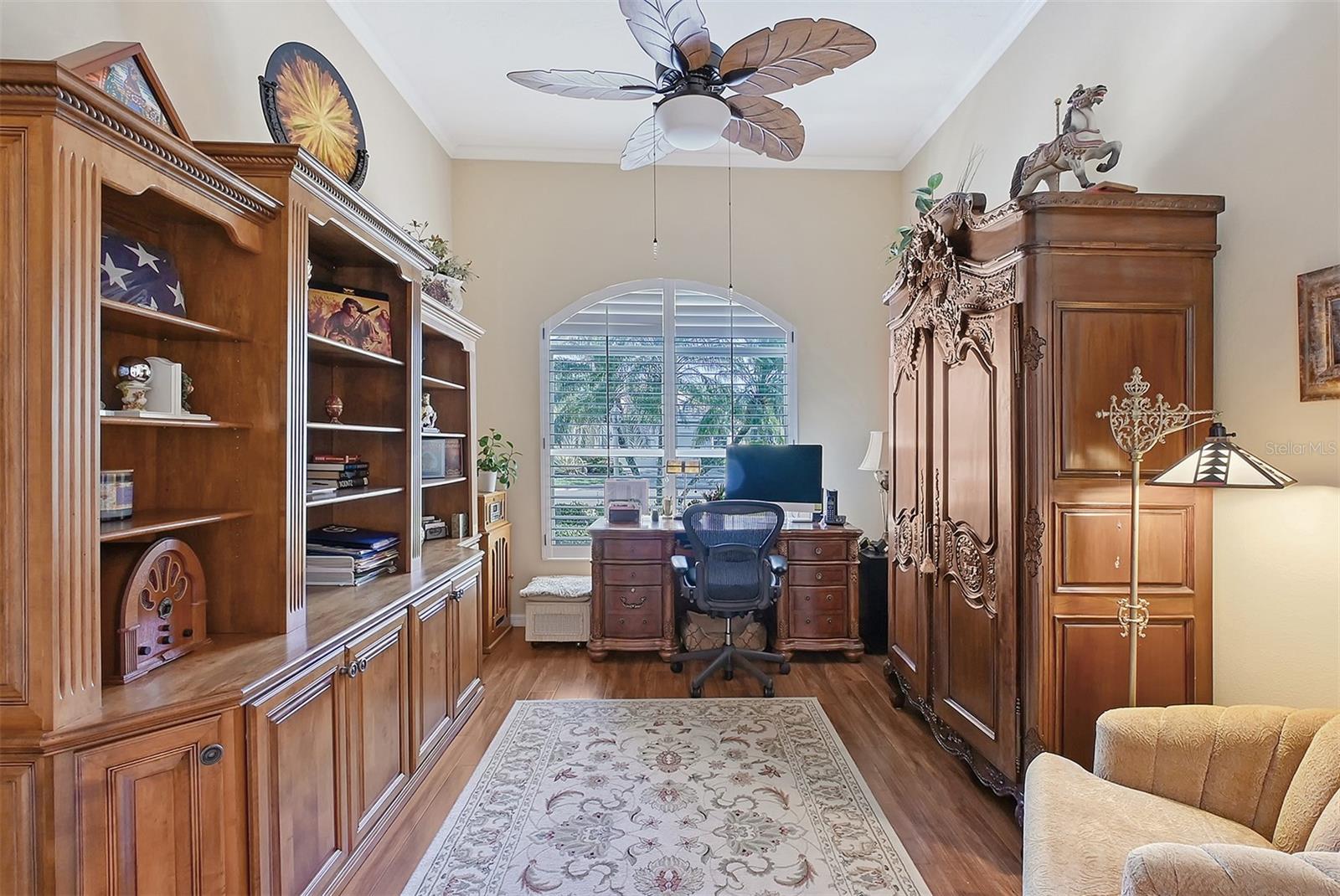 6642 OAKLAND HILLS DR
