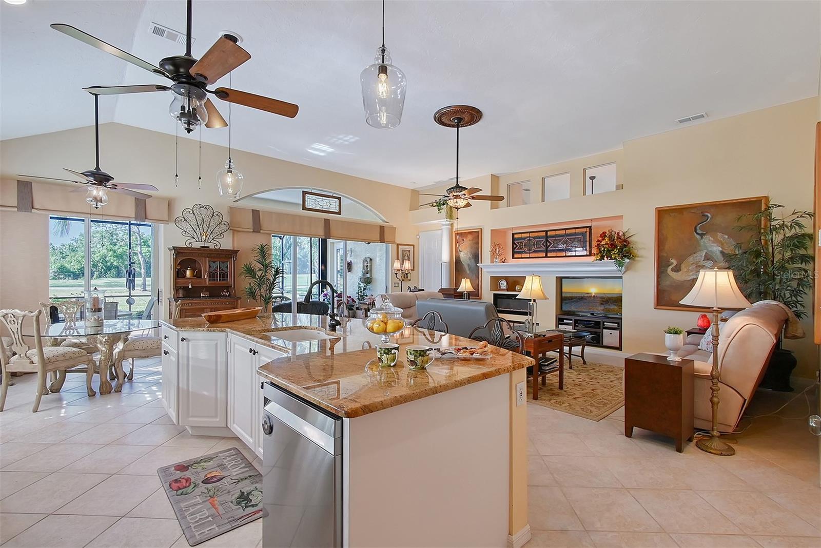 6642 OAKLAND HILLS DR