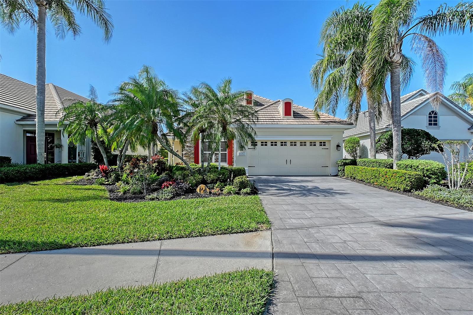 6642 OAKLAND HILLS DR
