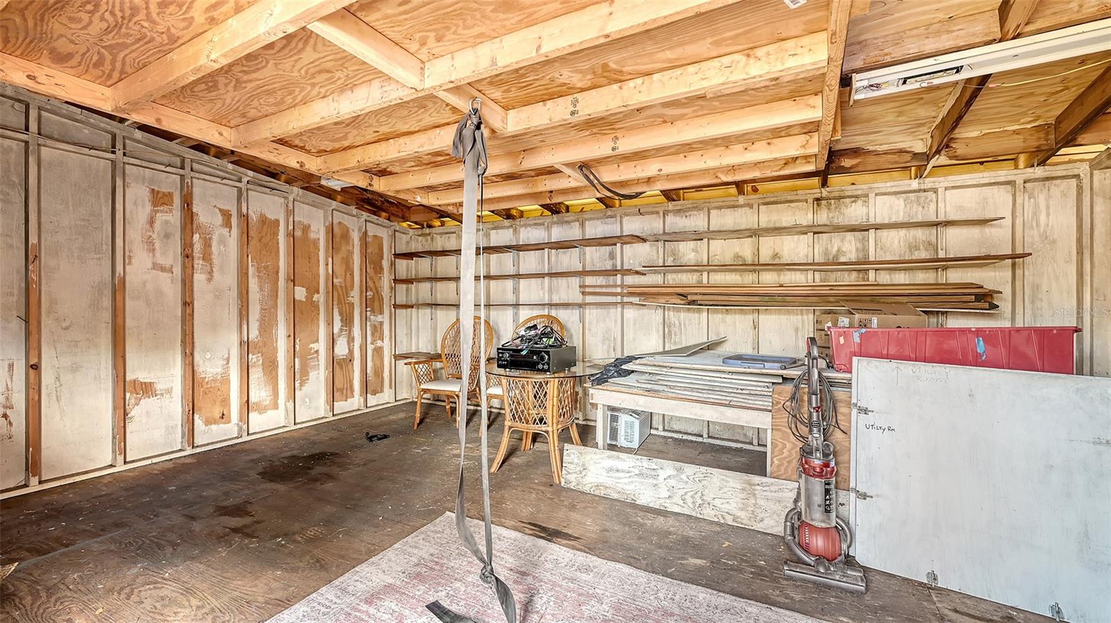 275 BURKE RD