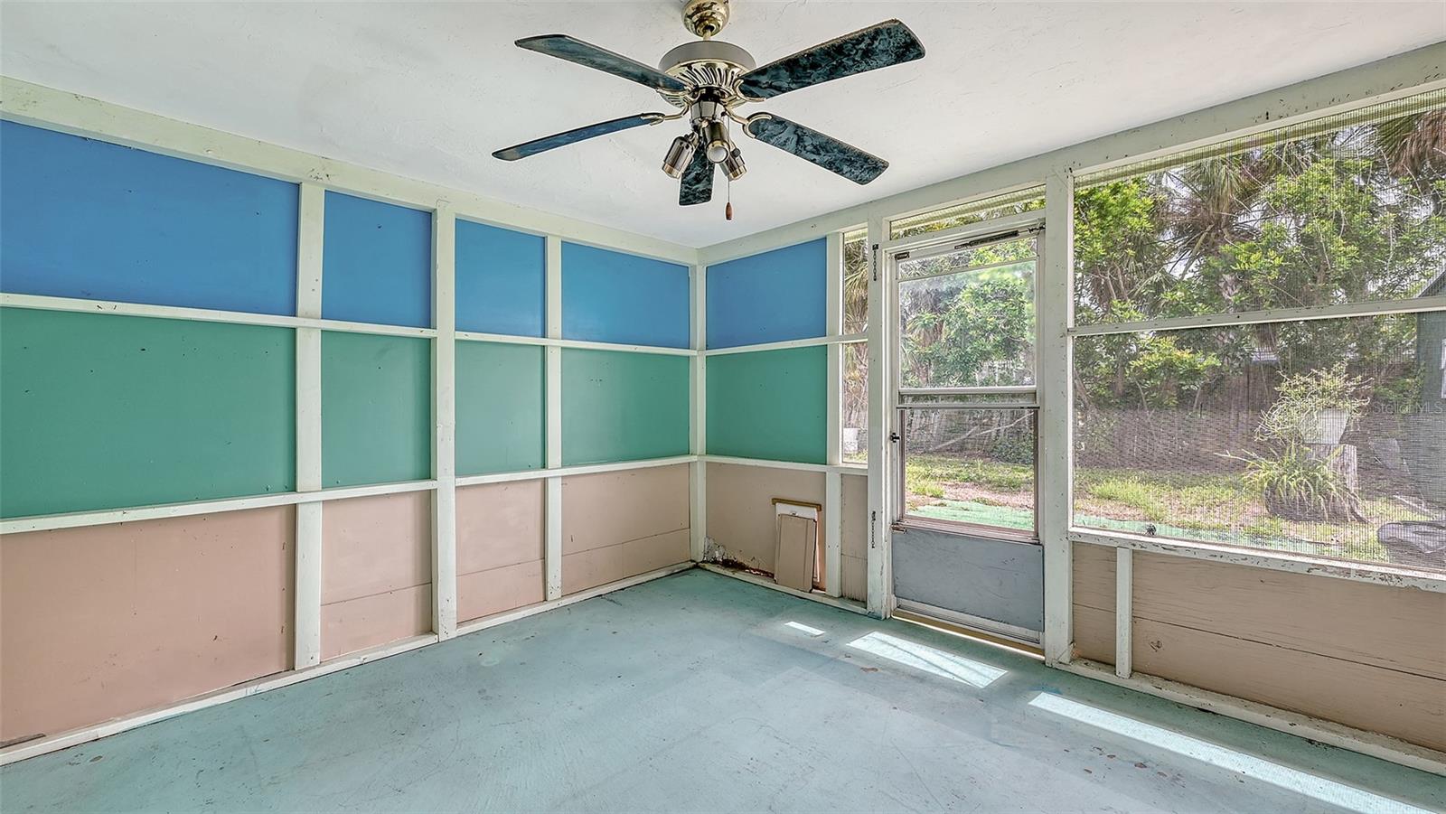 275 BURKE RD