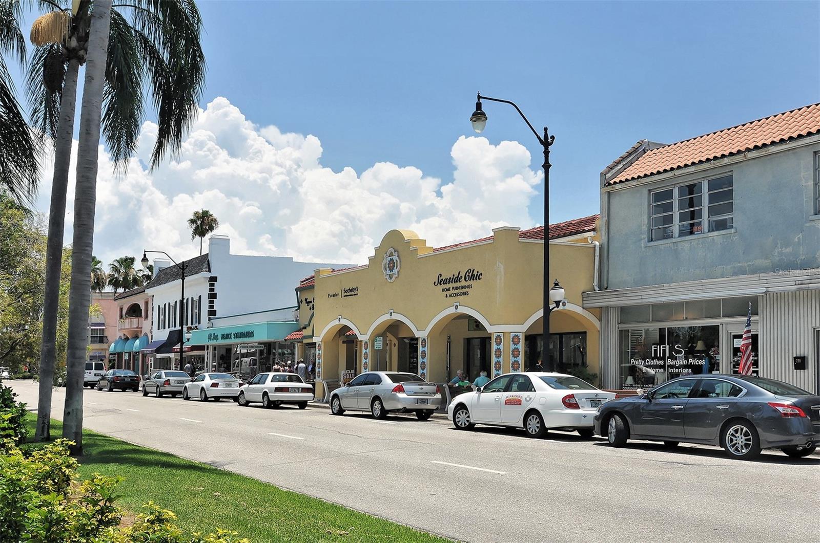 275 BURKE RD