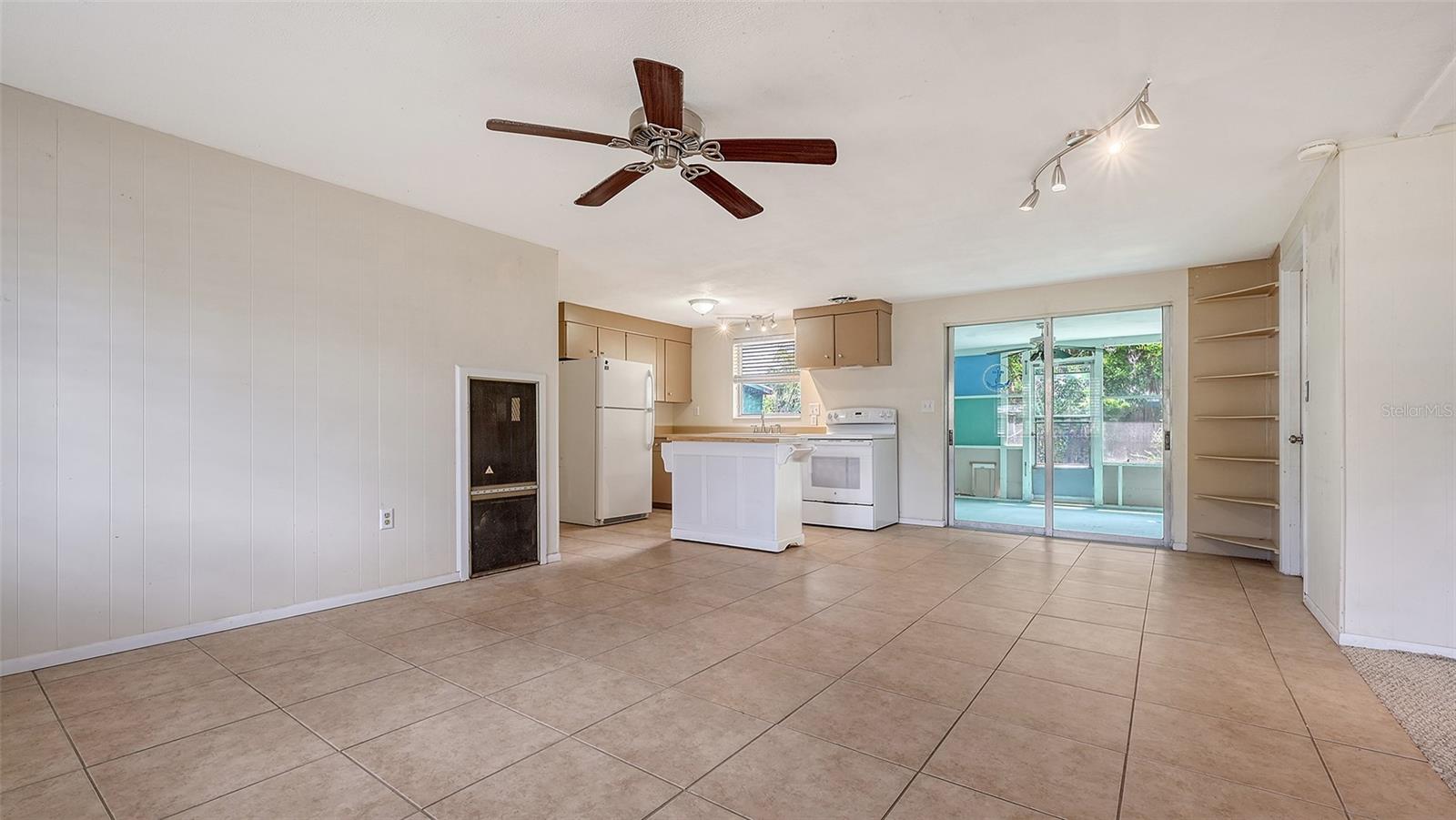 275 BURKE RD
