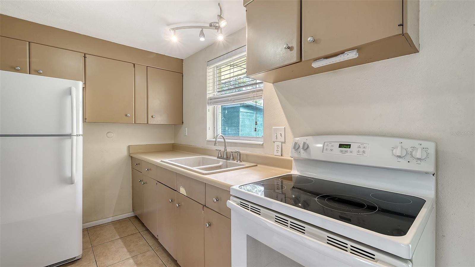 275 BURKE RD