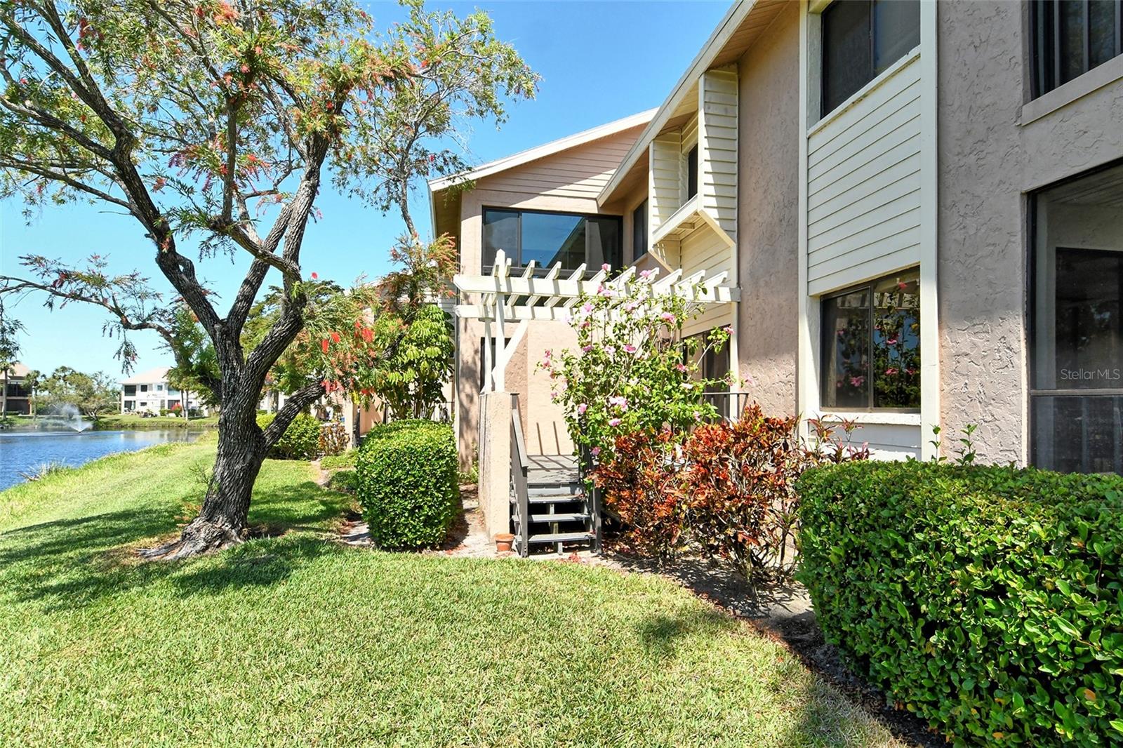 5230 LANDINGS BLVD #101