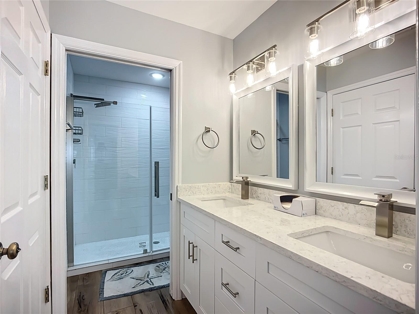 2424 BAY DR #2424/2426