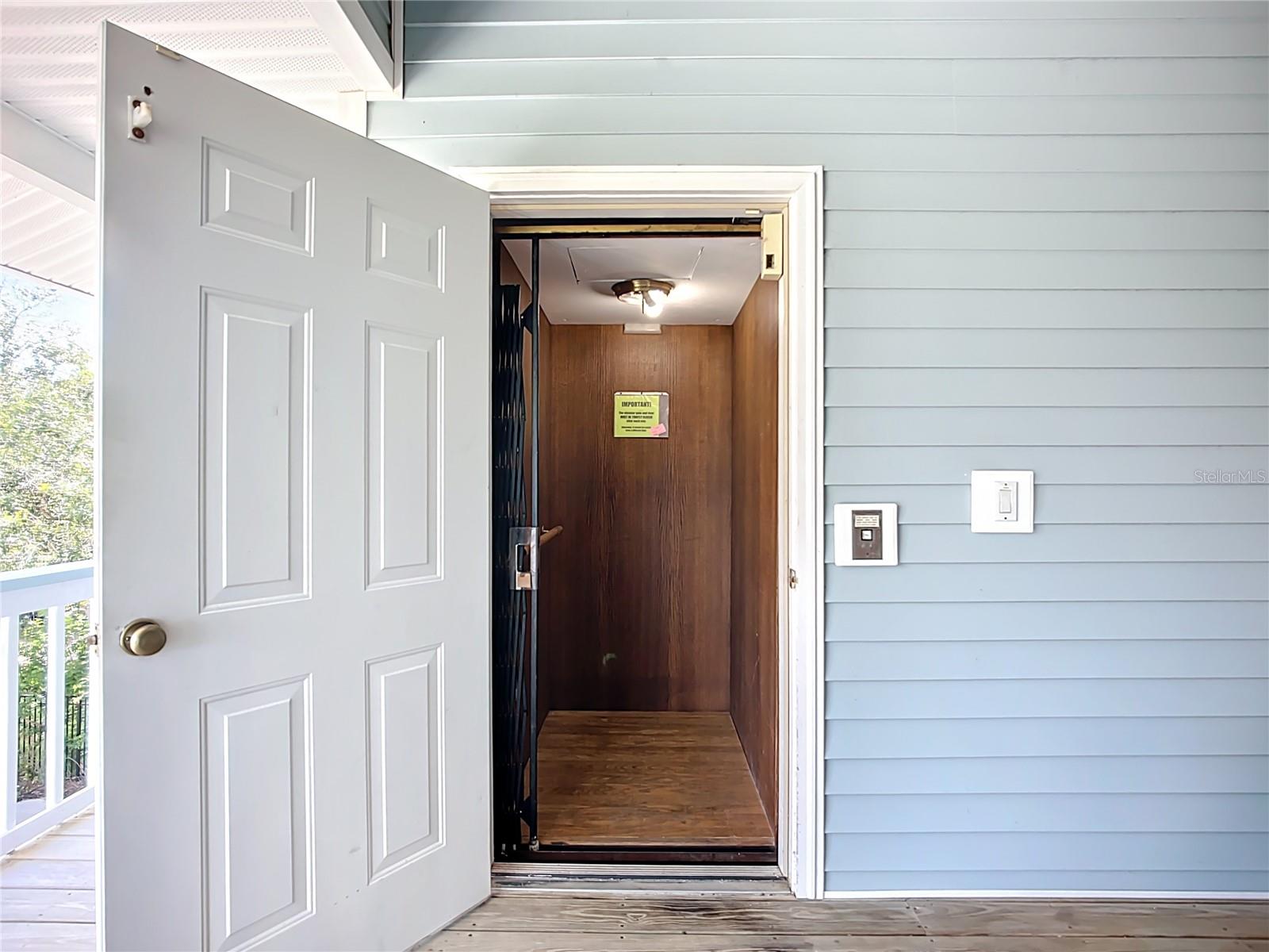 2424 BAY DR #2424/2426