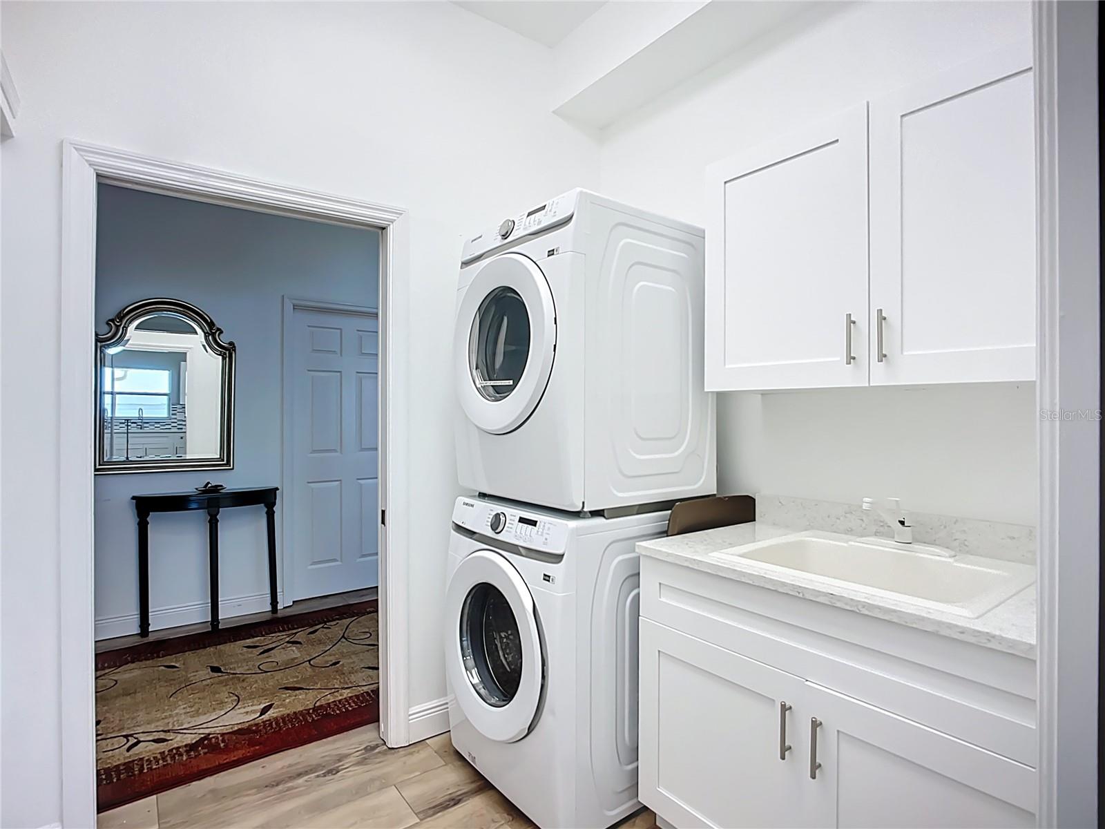 2424 BAY DR #2424/2426