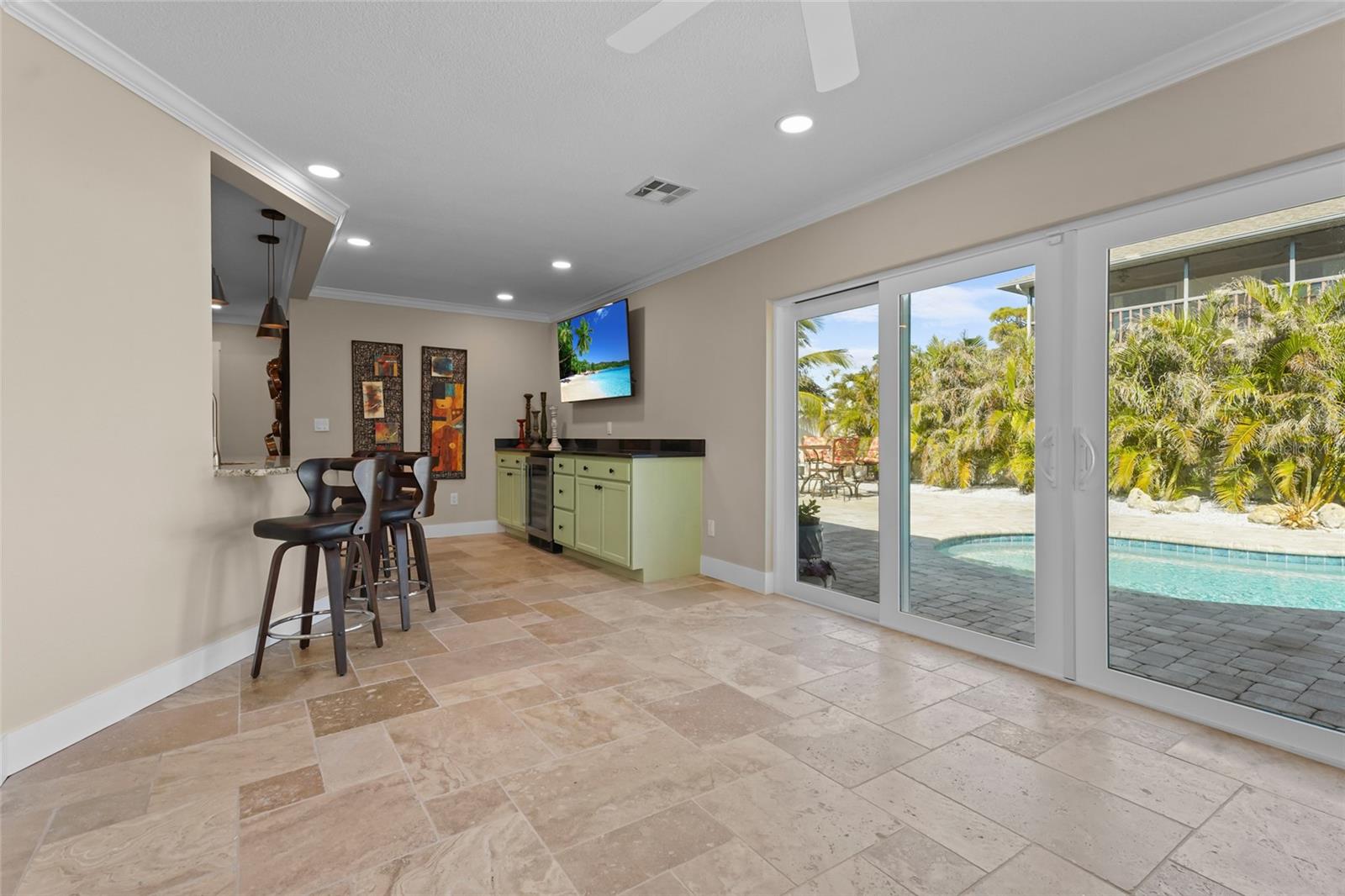 4440 YACHT CLUB DR