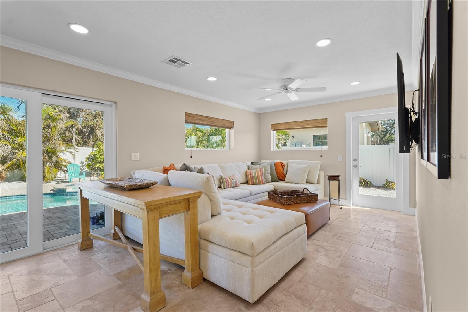 4440 YACHT CLUB DR