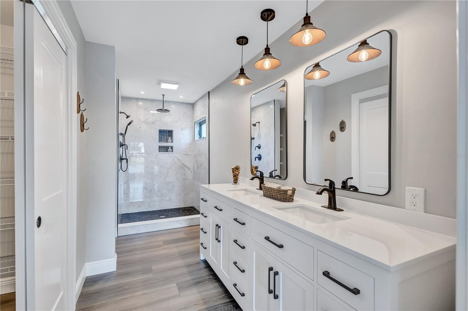 75 INLETS BLVD #75