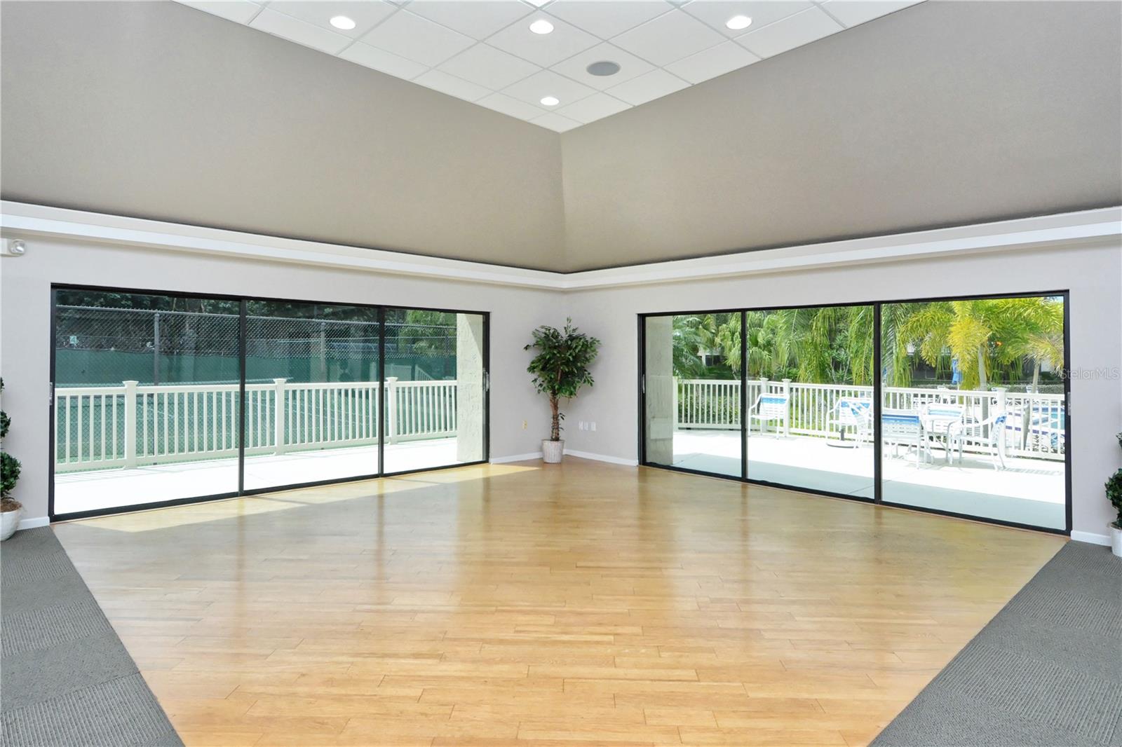 75 INLETS BLVD #75
