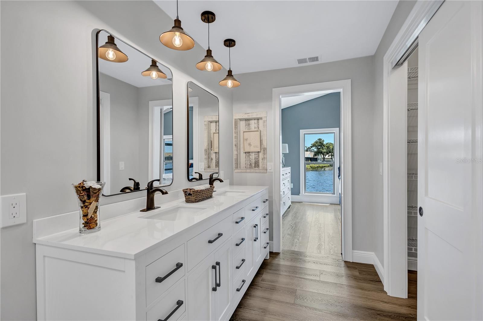 75 INLETS BLVD #75
