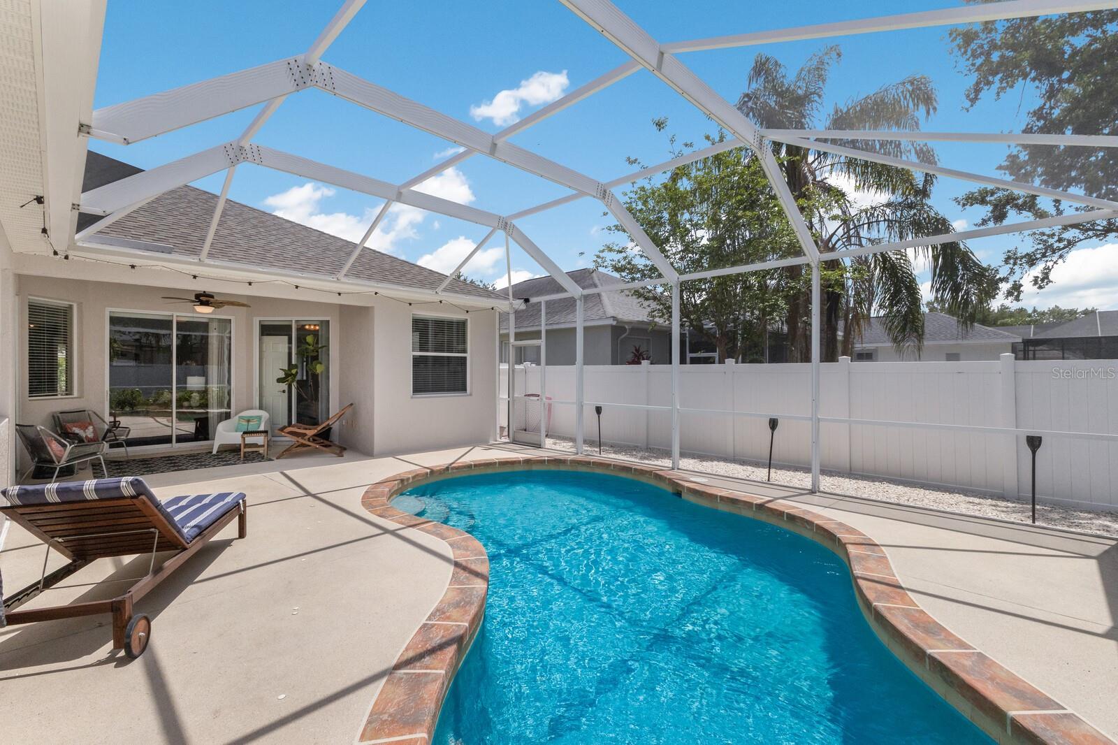 6523 BLUE GROSBEAK CIR