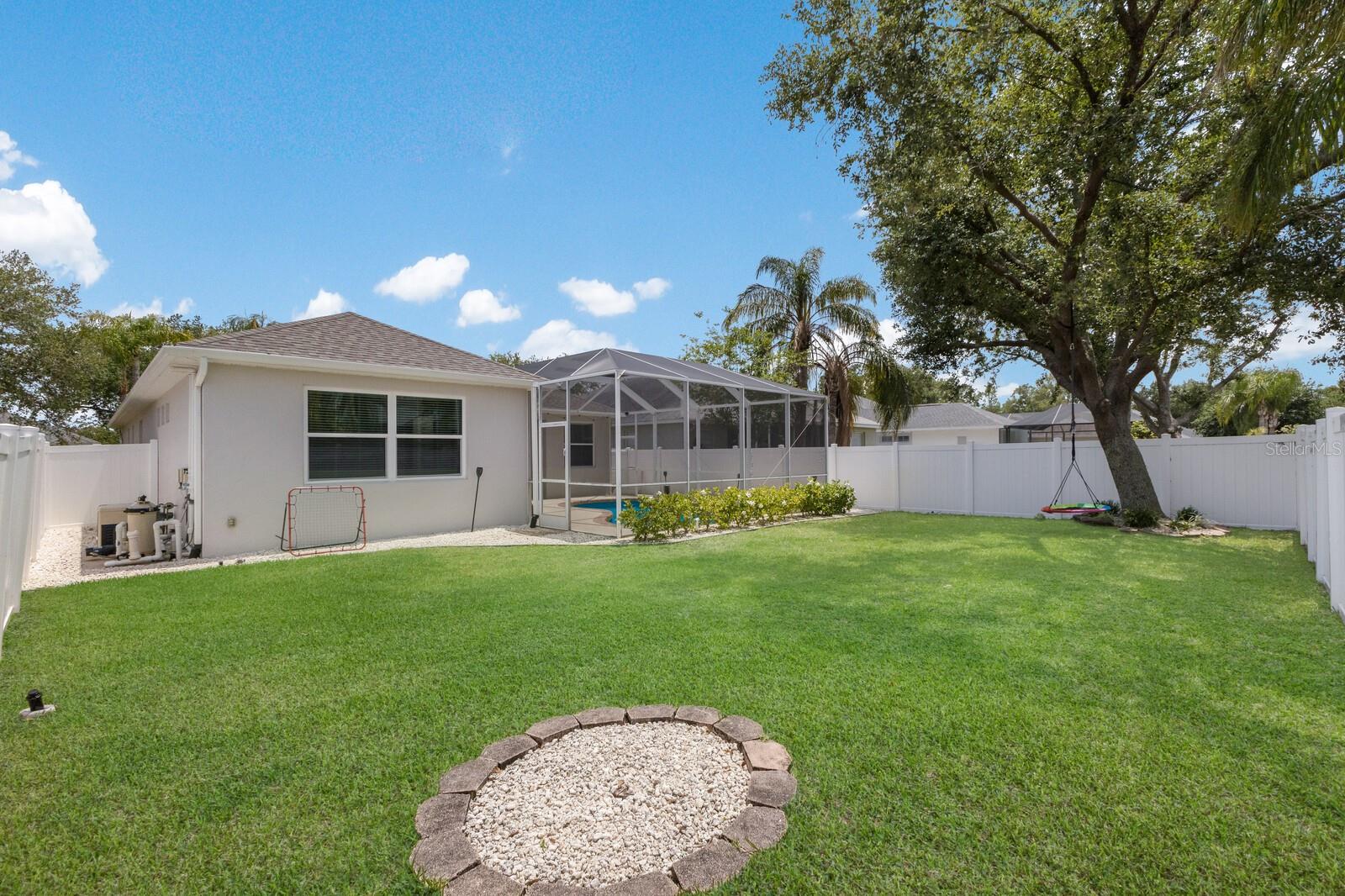 6523 BLUE GROSBEAK CIR