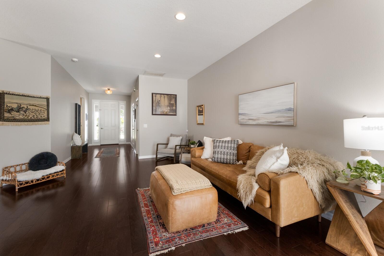 6523 BLUE GROSBEAK CIR